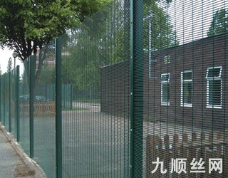 防攀爬網2.jpg 防攀爬網2.jpg