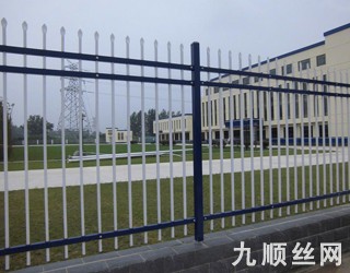 鋅鋼護(hù)欄2.jpg 鋅鋼護(hù)欄2.jpg