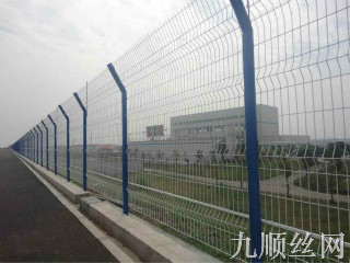 公路護(hù)欄網(wǎng)3.jpg 公路護(hù)欄網(wǎng)3.jpg